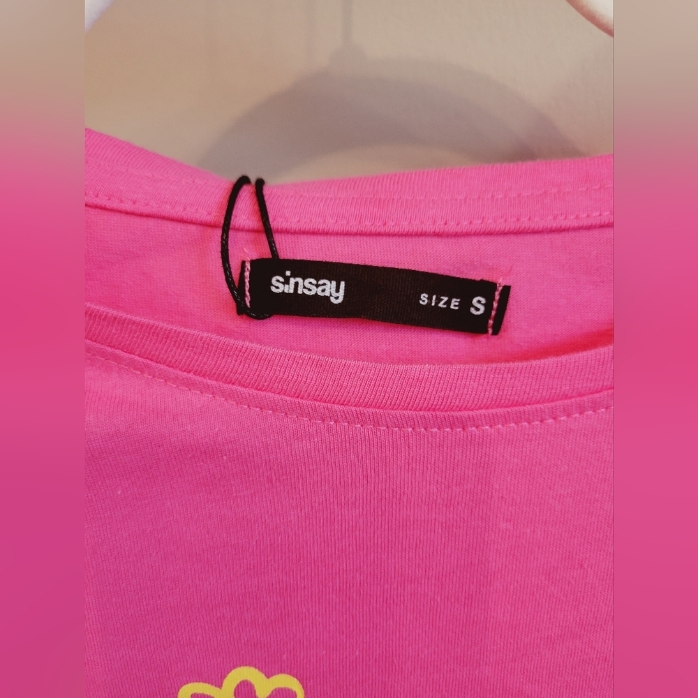 Pink ‘For Luck’ Tee - Picture 5 of 6